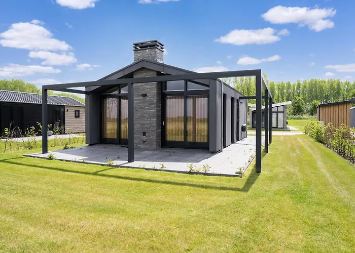 Ferienhaus Near Kaag Lakes *